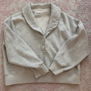 grey abercrombie sweatshirt